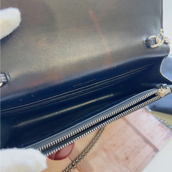 Saint Laurent Croc-Embossed Kate Crossbody Chain Wallet - Picture 6 of 7